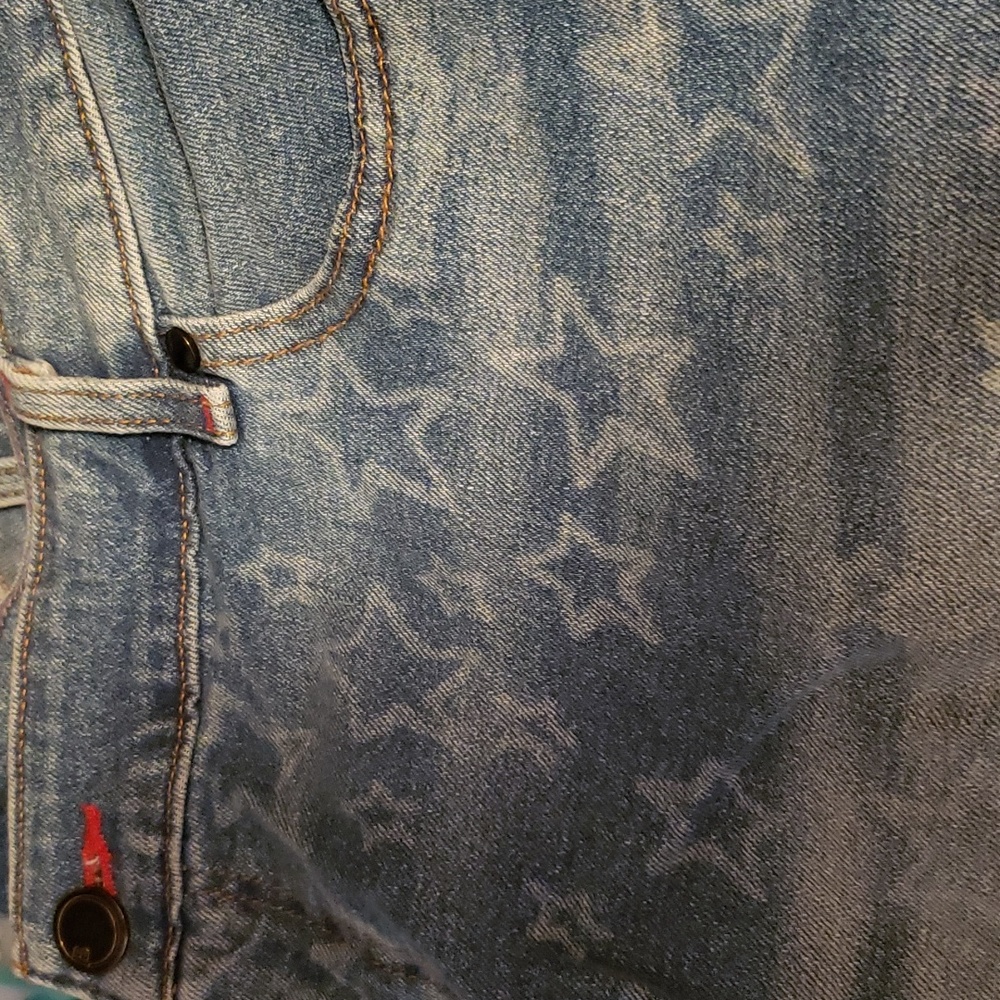 Plus Size 24 Lane Bryant jean Shorts Girlfriend Denim Star Print Raw Hem - Picture 4 of 4